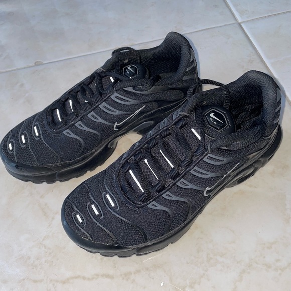 Air Max Plus GS 'Black Pure Platinum' - Picture 3 of 4